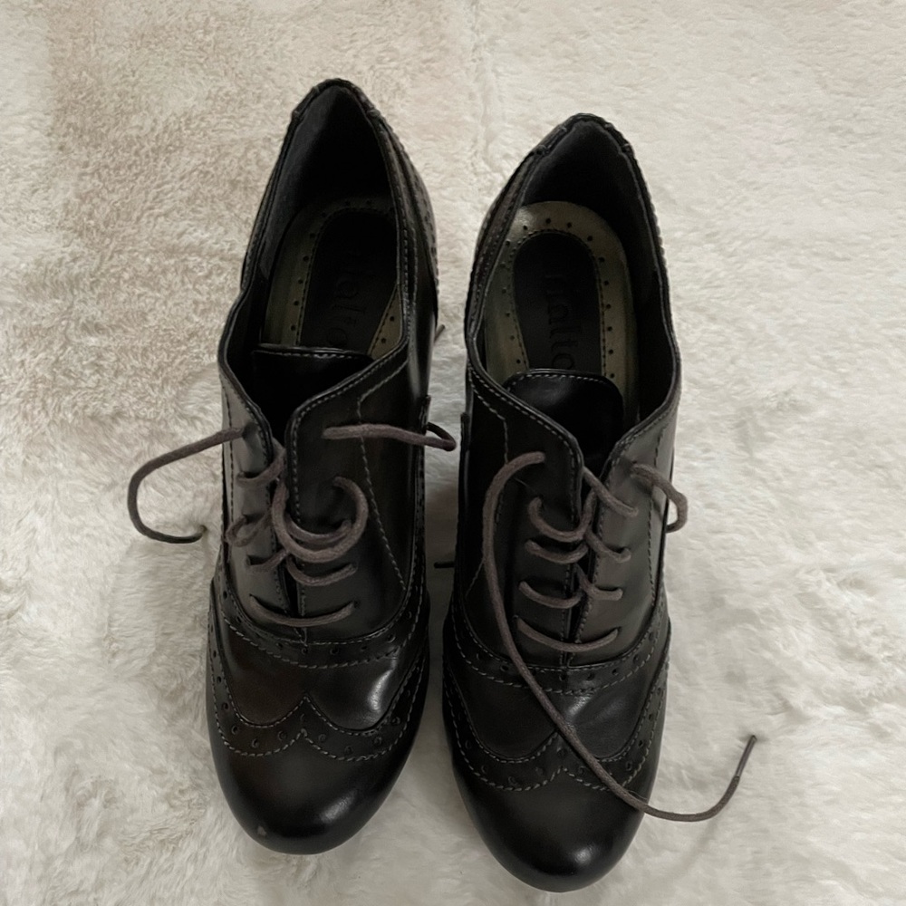 Rialto Black Oxford Heels